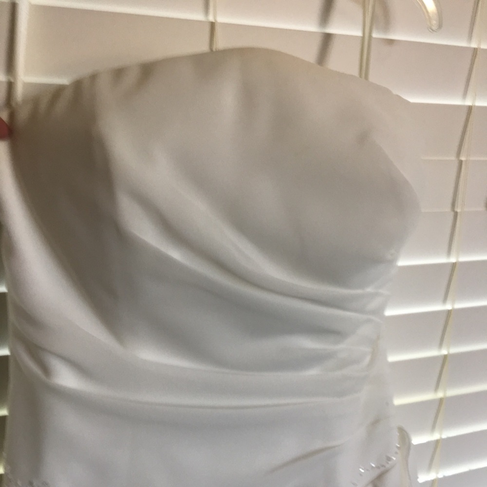 Ivory wedding dress